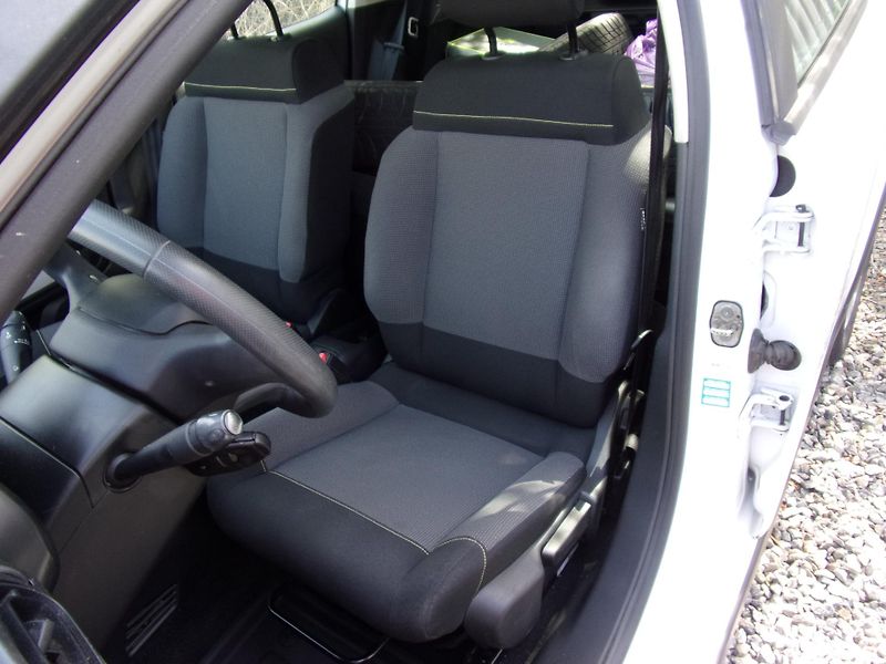 Citroën C3 (2017) 1.2 PT 60kW 1.MAJITELKA ČR TOP - fotka 14 z 20