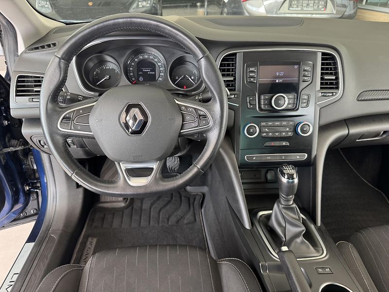 Renault Mégane 1,3 TCe*KeyLess*PDC*1.Maj*ČR - fotka 12 z 29