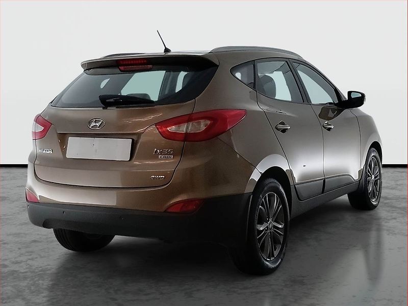 Hyundai ix35 (2015) 2.0 CRDi, 4X4, Tempomat - fotka 5 z 16