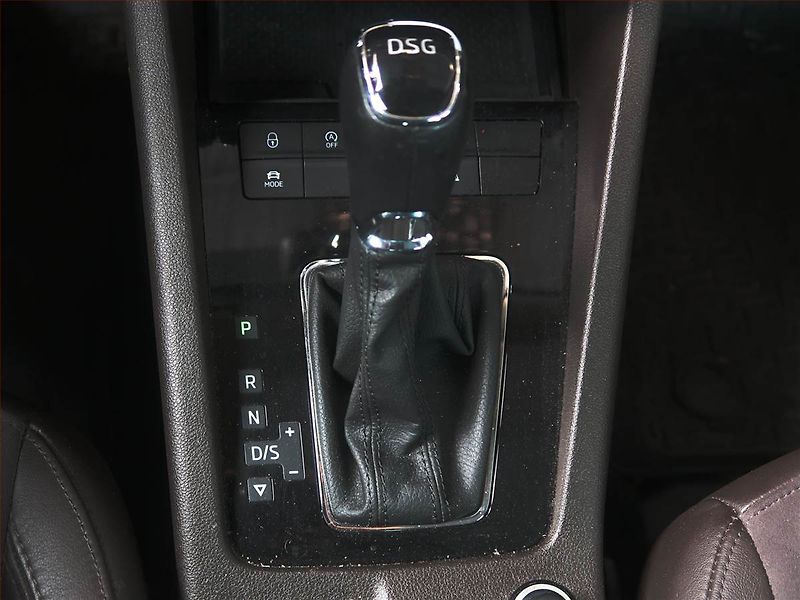Škoda Octavia (2018) Laurin&Klement 1.8 TSI - fotka 13 z 18