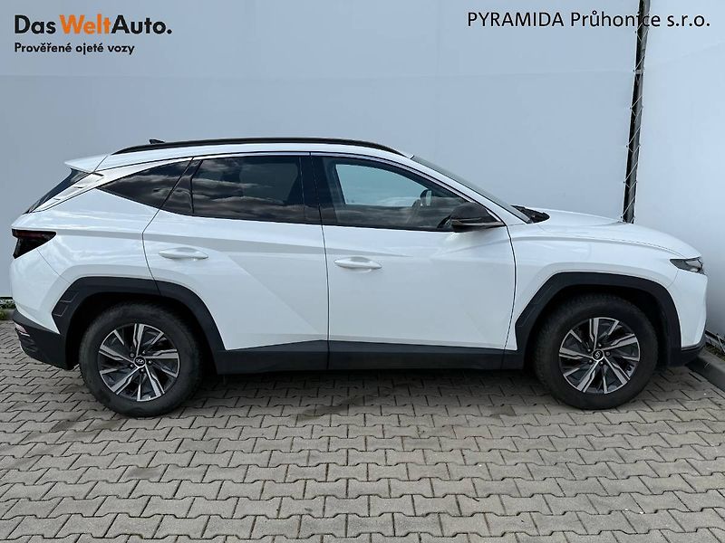 Hyundai Tucson (2021) 1.6 T-GDI 110 kW Smart 4x4 - fotka 6 z 24