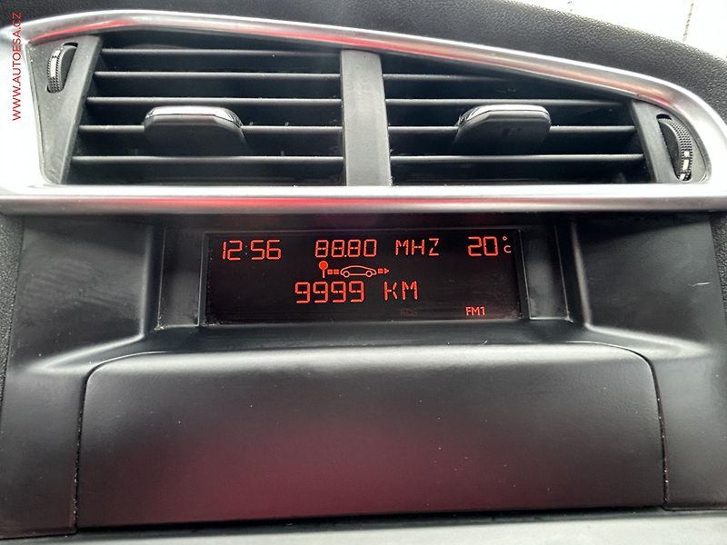Citroën C4 (2013) 1.4i, ČR, AC, temp - fotka 16 z 16