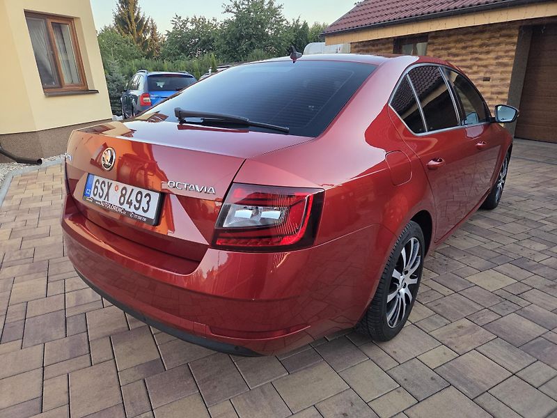 Škoda Octavia 1.6TDI 85kw nové v ČR. - fotka 12 z 43