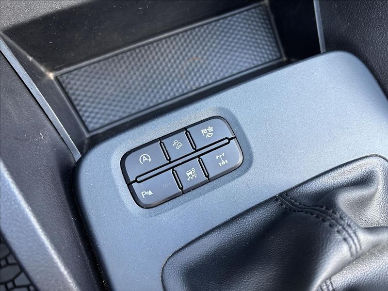 Ford Ranger 2,0 XLT 125kW DPH - fotka 30 z 36