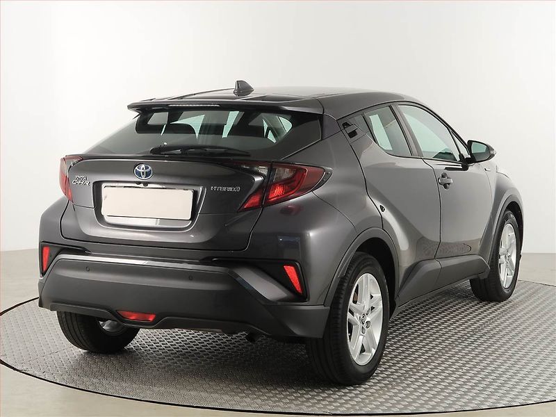 Toyota C-HR (2021) 1.8 Hybrid - fotka 5 z 18