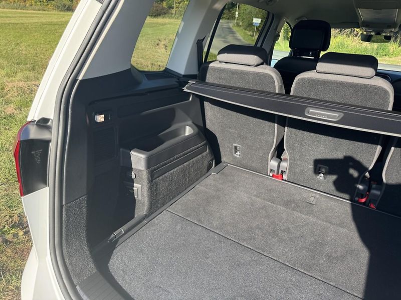 Volkswagen Touran (2017) - fotka 14 z 24