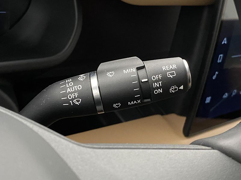 Land Rover Defender 110 D250 X-DYNAMIC SE AWD CZ  - fotka 22 z 50