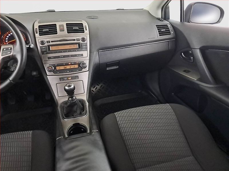 Toyota Avensis (2011) 1.8 Valvematic, Tempomat - fotka 8 z 16