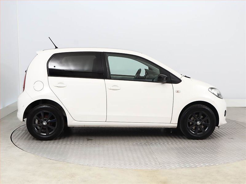 Škoda Citigo (2016) 1.0 MPI, Park. senzory - fotka 6 z 11