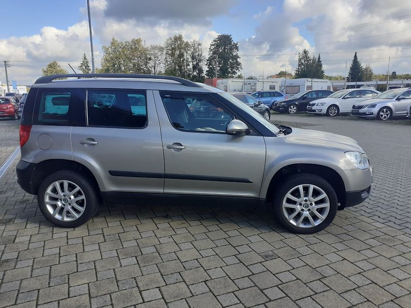Škoda Yeti (2013) 1.2 TSI AMBIENTE - fotka 3 z 37
