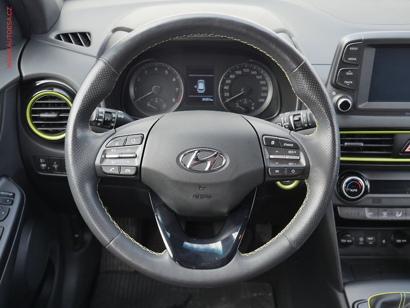 Hyundai Kona (2018) 1.0T-GDi, 1.maj,ČR, Navigace - fotka 11 z 25