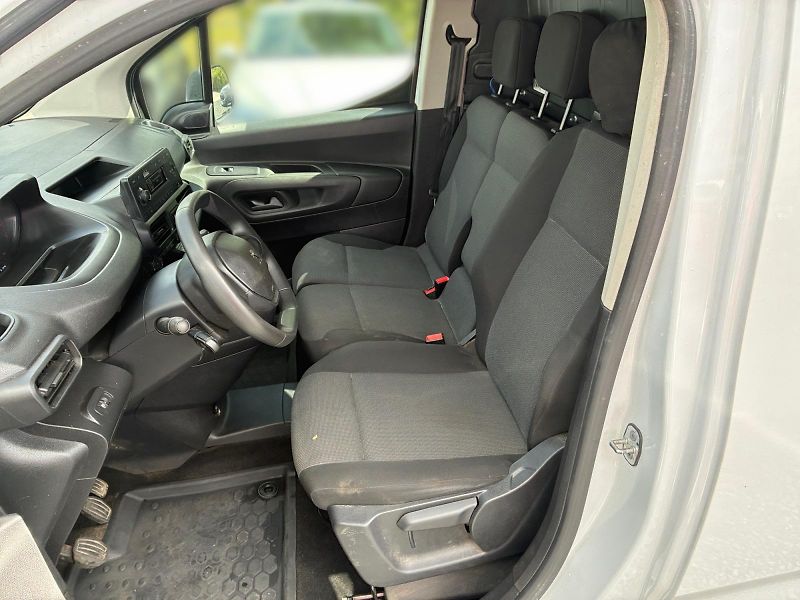Peugeot Partner (2023) L2 1.5BHDI 75kW CZ DPH - fotka 7 z 11