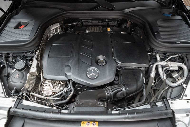 Mercedes-Benz GLC 220d AMG*4MATIC*AIRMATIC*DPH* - fotka 36 z 43
