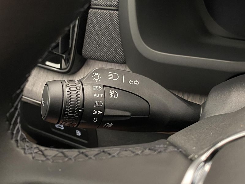 Volvo XC90 (2026) T8 AWD Plug-in BRIGHT ULTRA - fotka 33 z 75