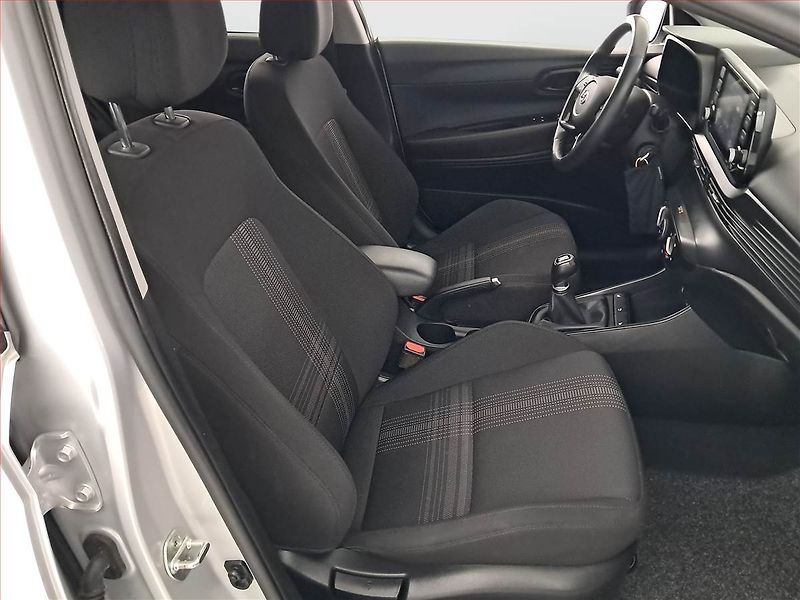 Hyundai Bayon (2021) 1.2 i, Tempomat, Park. senzory - fotka 9 z 18