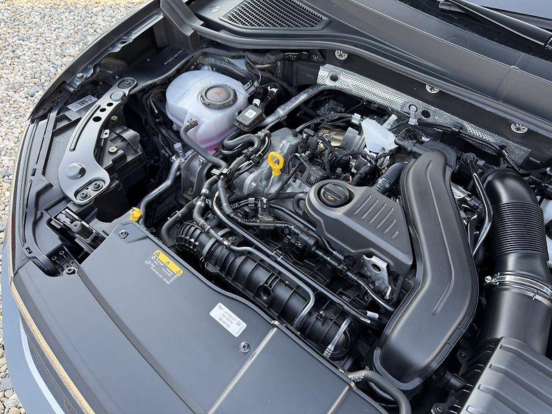Volkswagen T-Roc 1,5 TSi/110kW LIFE - DSG,TZ,.. - fotka 57 z 67