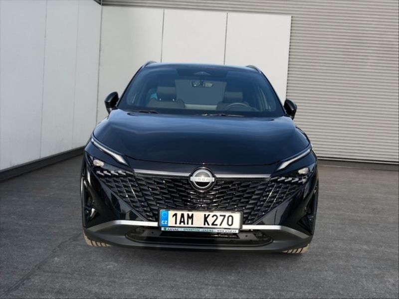 Nissan Qashqai 1,3 MHEV X-T Tekna 4WD - fotka 2 z 11