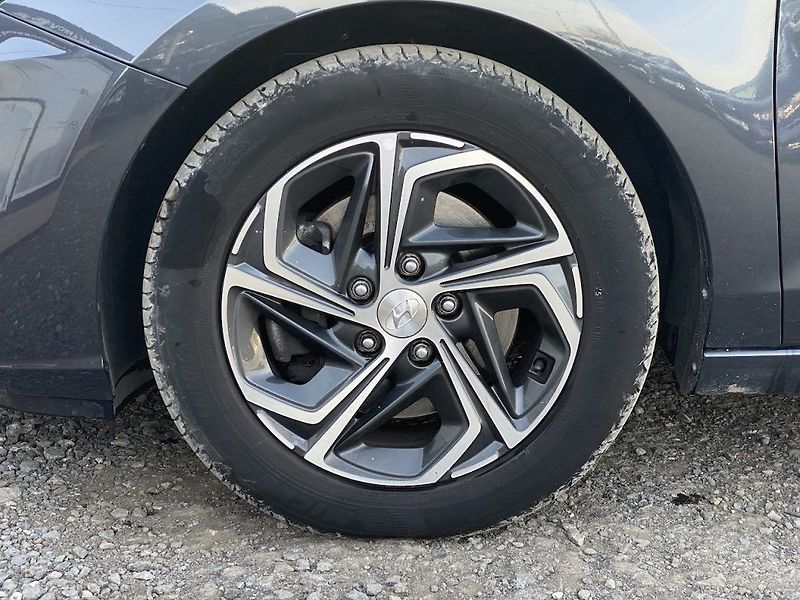 Hyundai i30 1.5TGDi, ČR-1m, Family Smart - fotka 9 z 33