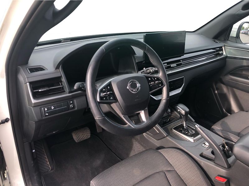 SsangYong Musso A Grand 2.2 e-XDi TD AT 4x4 - fotka 5 z 28