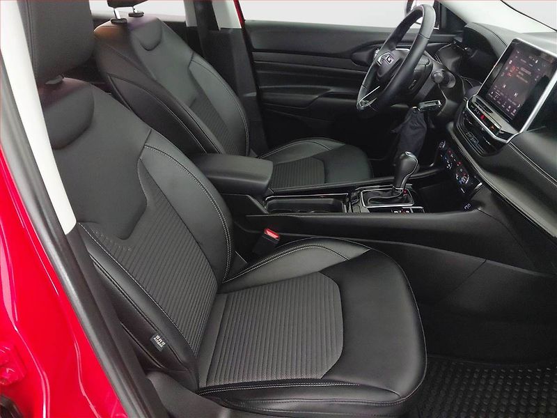 Jeep Compass (2024) 1.5 Turbo e-Hybrid - fotka 9 z 18