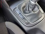 Hyundai Kona (2018) 1.0 T-GDi, AC, navi, park - náhled 17