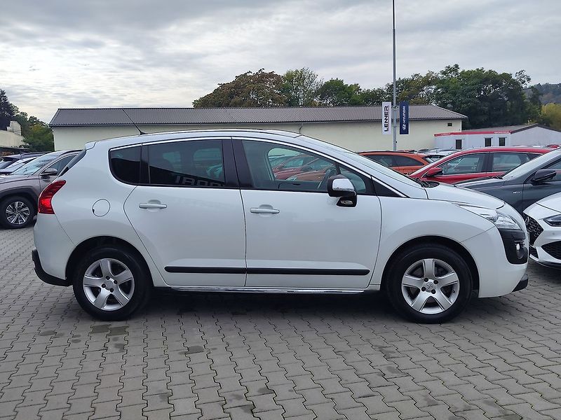 Peugeot 3008 2.0 HDI/110kW Premium - fotka 4 z 32