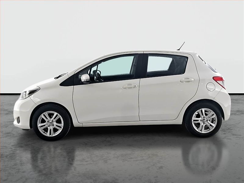 Toyota Yaris (2012) 1.0 VVT-i, Park. senzory - fotka 3 z 18