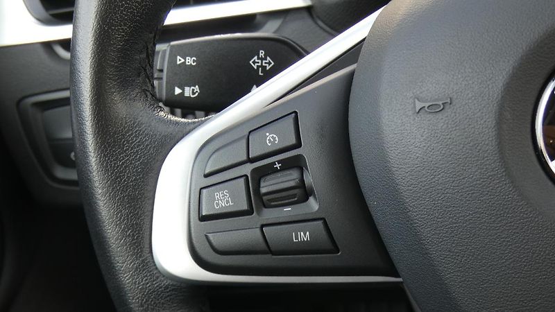 BMW X1 xDrive 25i Advantage Aut. - fotka 11 z 22