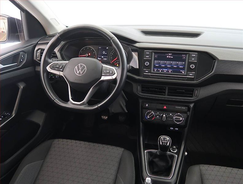 Volkswagen T-Cross (2021) Life 1.0 TSI, Serv.kniha - fotka 7 z 19