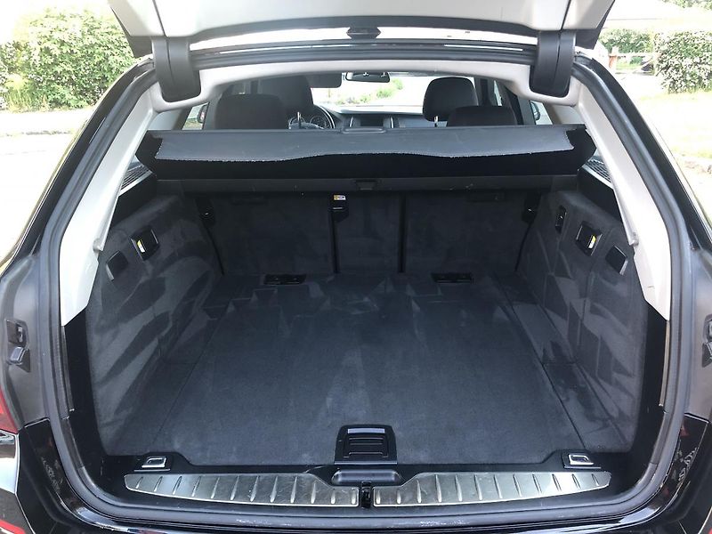BMW Řada 5 (2015) 518d Touring NAVI velmi pěkný - fotka 47 z 76