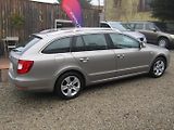 Škoda Superb (2011) 1.6 TDI 77kW - náhled 10