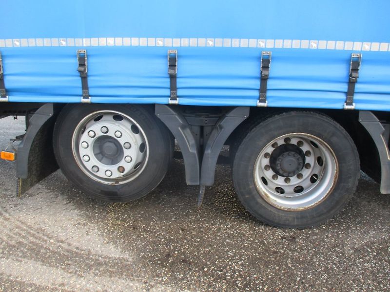 Volvo FH500 6x2 + Schmitz Nový tacho - fotka 26 z 39