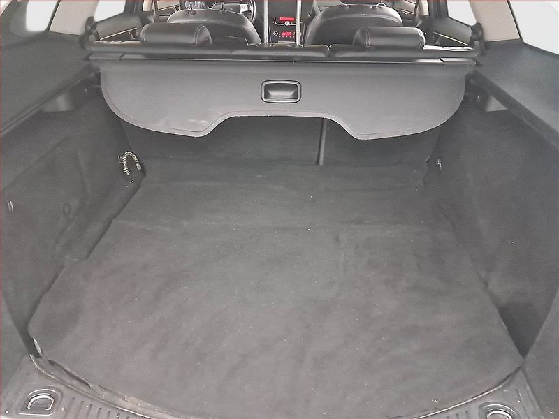 Ford Mondeo (2012) 1.6 EcoBoost, Xenony, Tempomat - fotka 14 z 16