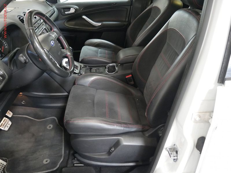 Ford S-MAX (2013) 2.2 TDCi, Titanium S, AT - fotka 9 z 24