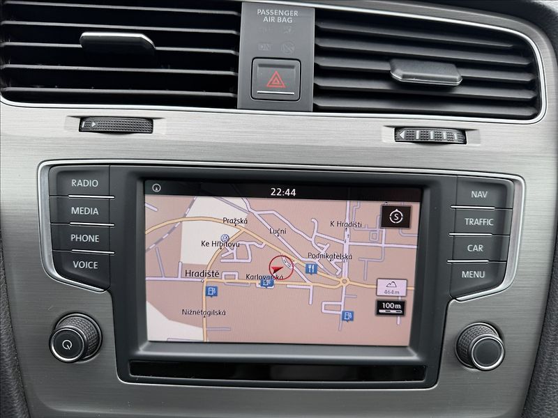 Volkswagen Golf Variant VII 1.6 TDI Comfortline - fotka 12 z 22
