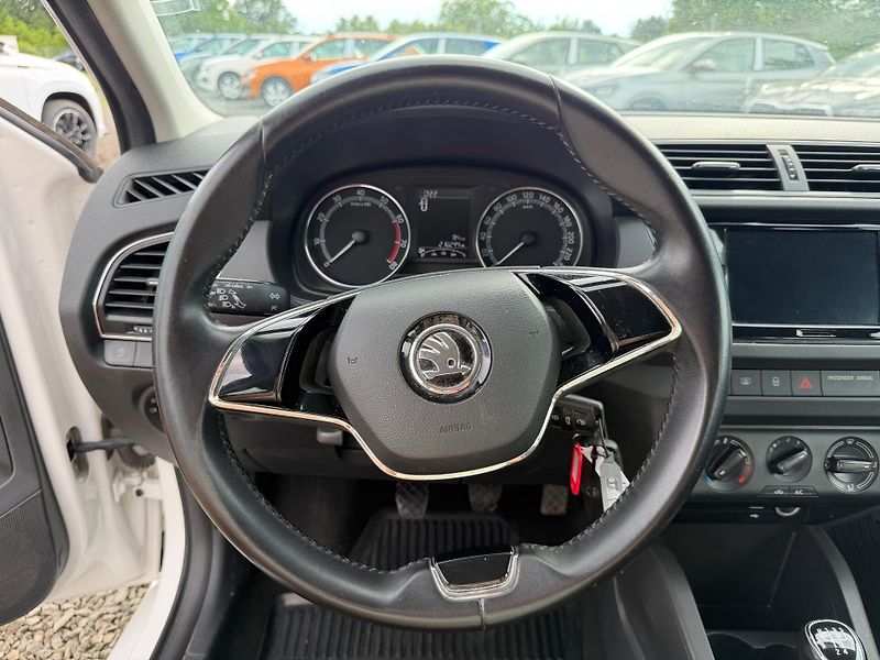 Škoda Fabia (2021) Ambition 1,0 TSI 70 kW 5M - fotka 14 z 16