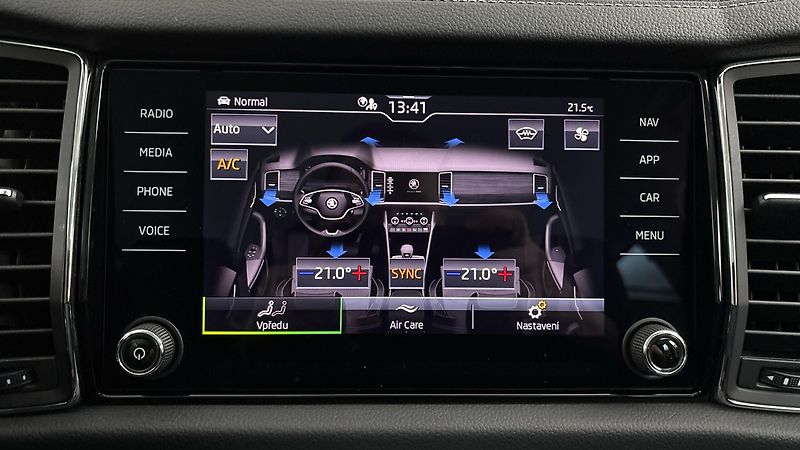 Škoda Kodiaq 2.0 TDI DSG 4x4 Style - fotka 28 z 30