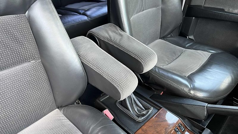 Mercedes-Benz Třídy G G 350 Turbodiesel TOP STAV - fotka 14 z 21