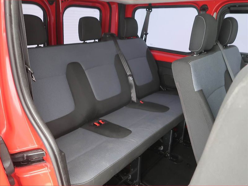 Opel Vivaro (2017) 1.6 CDTI, Bus, 8Míst, ČR, DPH - fotka 13 z 16