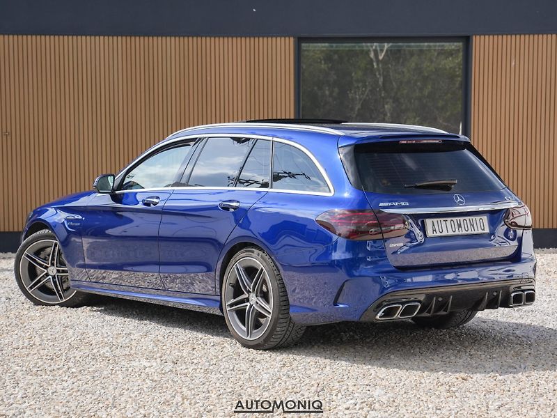 Mercedes-Benz Třídy C (2019) C 63 T AMG Pano, LED, Ambient - fotka 16 z 24