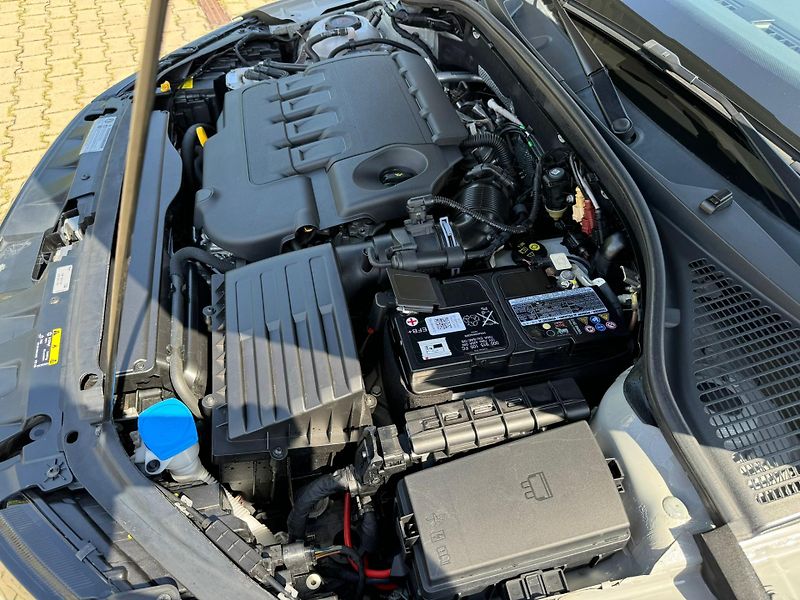 Škoda Octavia (2019) RS TDI 135KW  4x4 kombi  - fotka 26 z 30