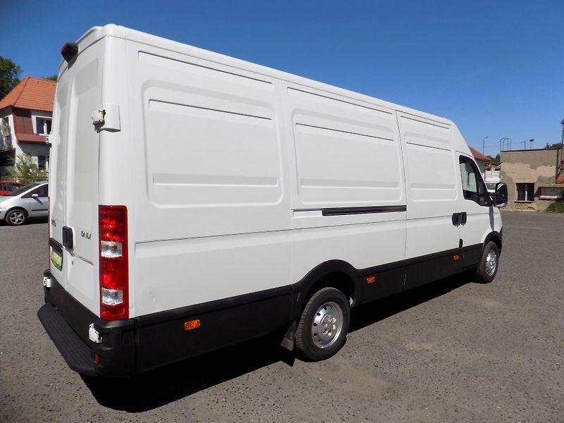 Iveco Daily (2012) 2,3 93KW 35 S 13 MAXI - fotka 7 z 44