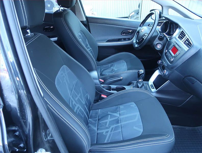 Kia Ceed (2015) 1.6 GDI, ČR,1.maj, Serv.kniha - fotka 9 z 15