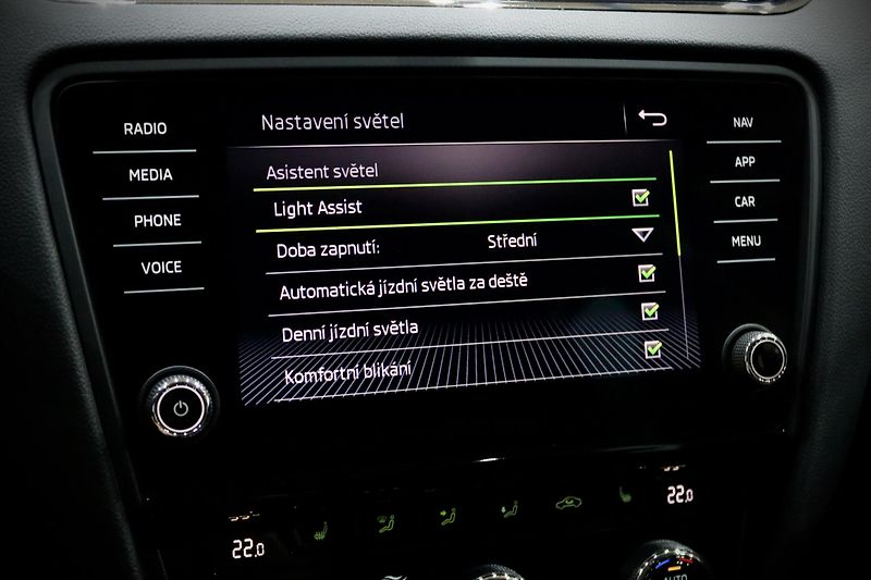 Škoda Octavia 3 FL Combi 1.4 TSI 110 kW - fotka 24 z 31