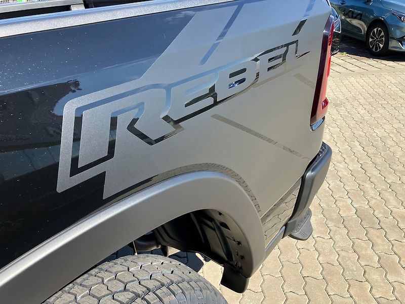 Dodge RAM (2025) 3.0 I6 426k REBEL PREMIUM EDIT - fotka 66 z 77