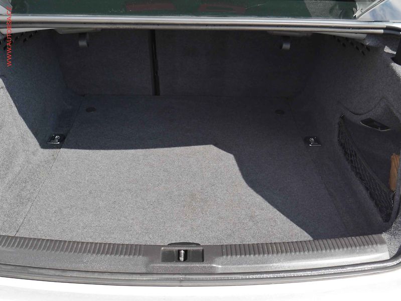 Audi A4 (2008) 3.2 FSi Quattro, ČR, S-line - fotka 7 z 20