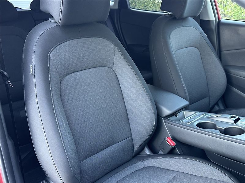Hyundai Kona 0,0 204PS  electric CZ Edition - fotka 17 z 57