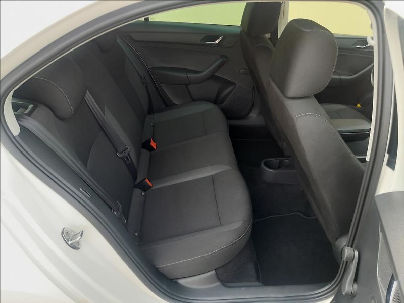 Škoda Rapid 1.2TSI 77kW  NOVÝ MOTOR - fotka 25 z 47