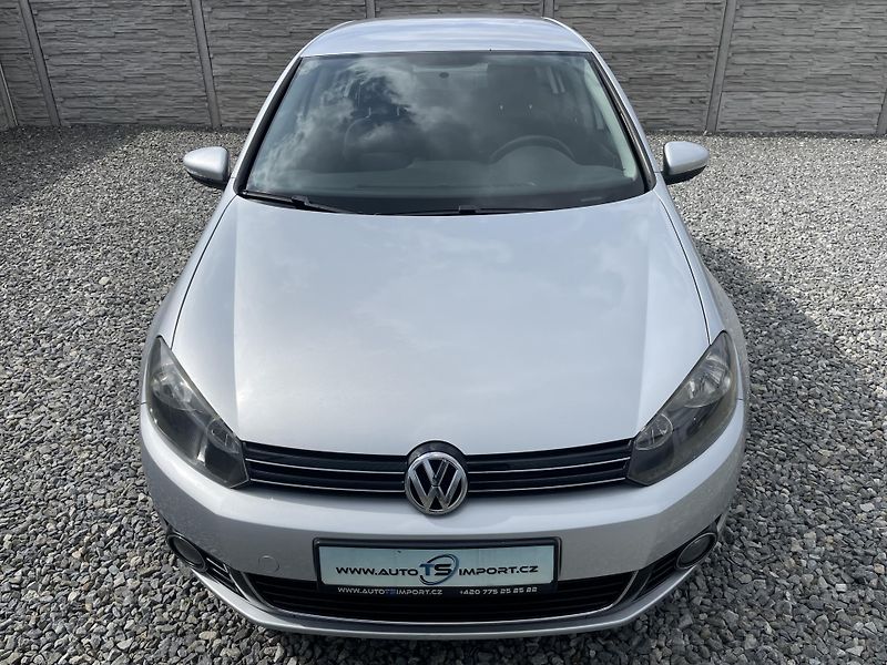 Volkswagen Golf 1.6TDi 105PS  6 HIGHLINE TOP!! - fotka 11 z 176