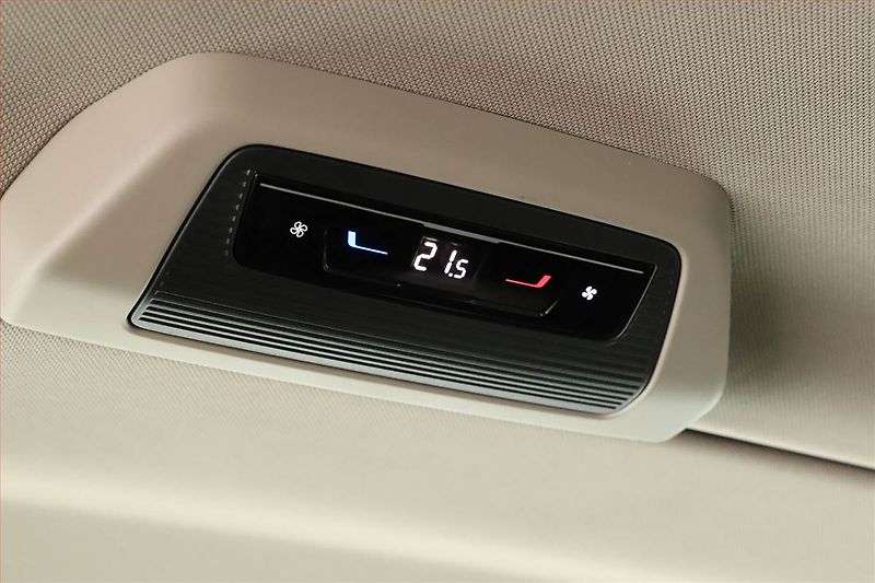 Volkswagen Multivan (2023) 2.0 TDI - fotka 11 z 23